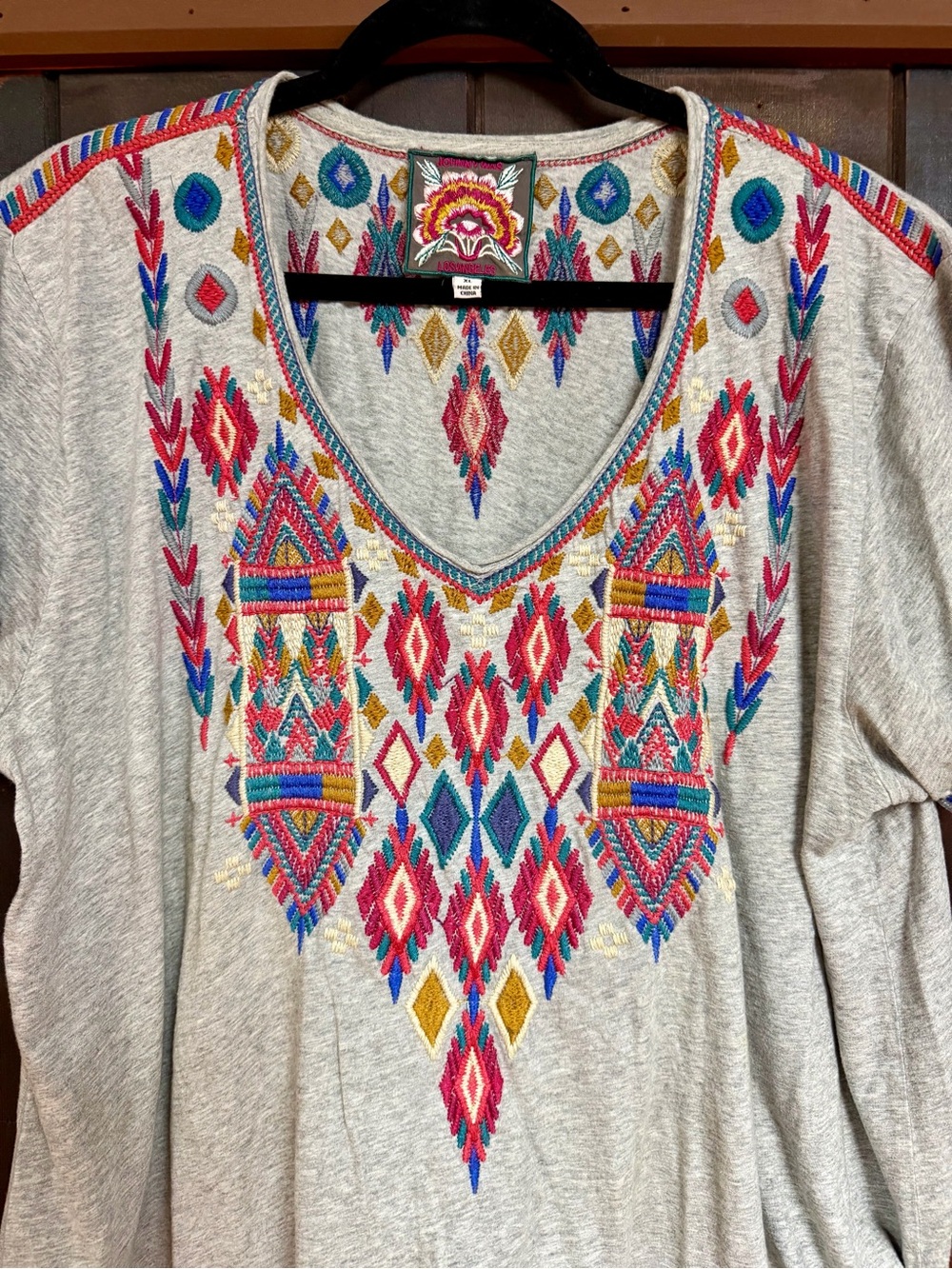 Johnny Was Embroidered V-Neck Tunic in Light Gray with Multicolor Accents